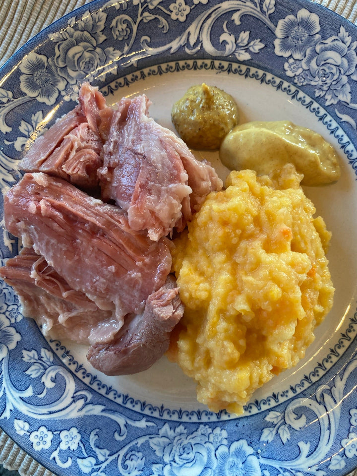 Fläsklägg med rotmos