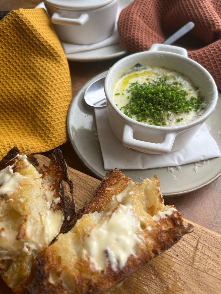 Bakade ägg med bondost & parmesan `Oeufs cocotte`