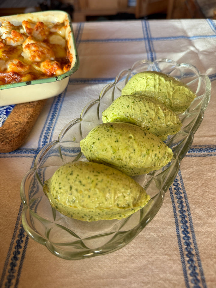 Ramslökssmör och confiterad vitlök