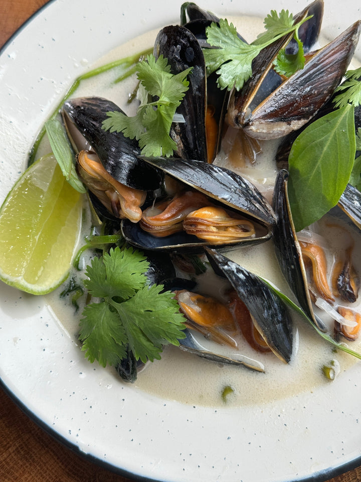 Blåmusslor med galangal och kokosmjölk