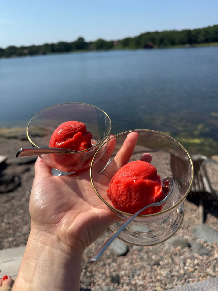 Jordgubbssorbet (grundrecept för sorbet)