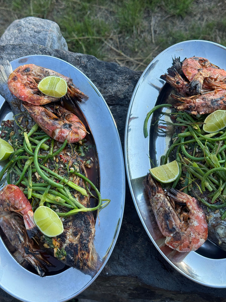 Grillad sea bream med ostronsås, vitlök & chili (Guldsparid)