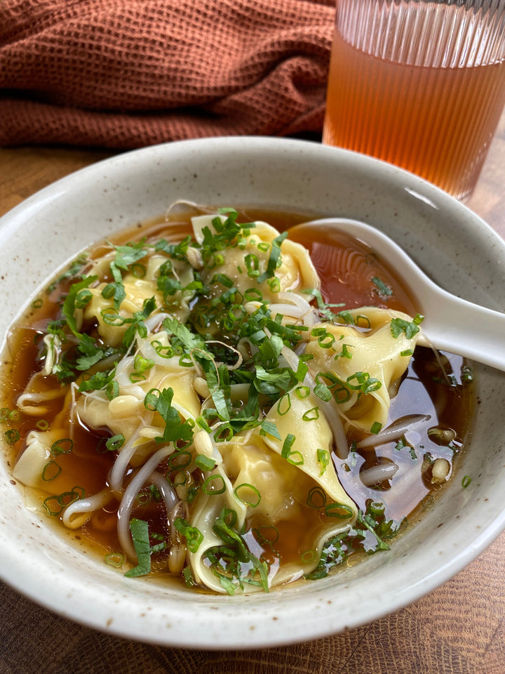 Kycklingwontons i buljong 🥟