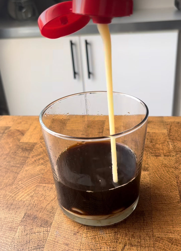 Vietnameiskt iskaffe med kondenserad mjölk
