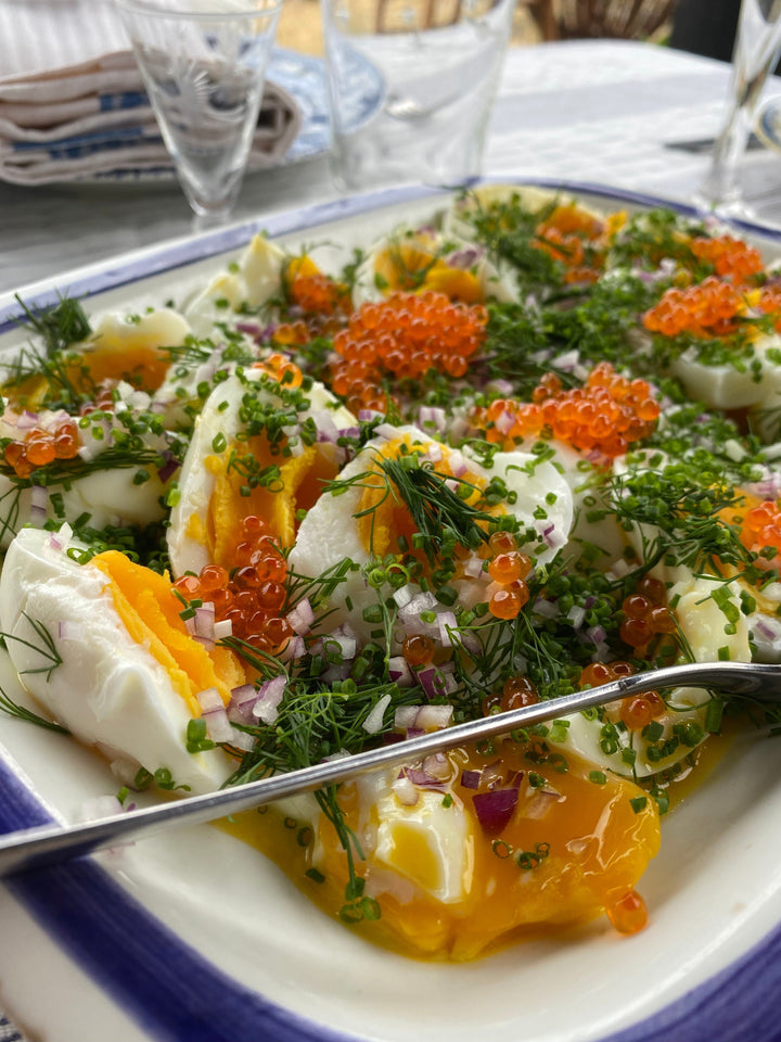 Smashed eggs med forellrom
