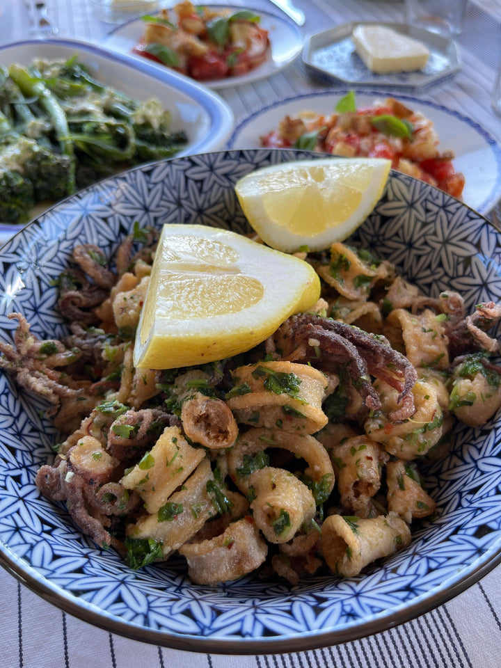 Friterad squid med vitlök, persilja & citron